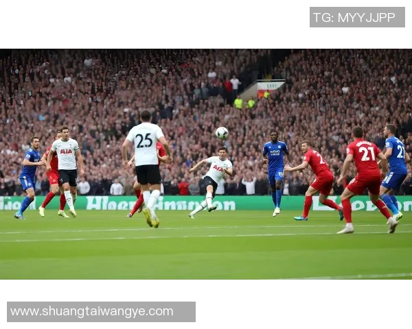 抖音足球球星聚焦绿茵场内外激情瞬间与幕后故事