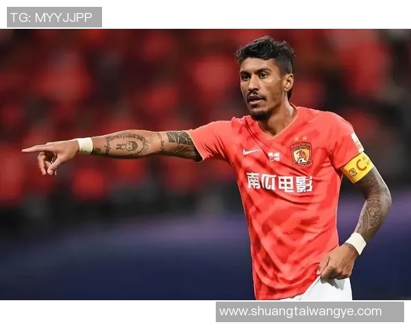 足球巨星手臂突遭重伤或将缺席关键赛事引发球迷热议 足球巨星手臂突遭重伤或将缺席关键赛事引发球迷热议